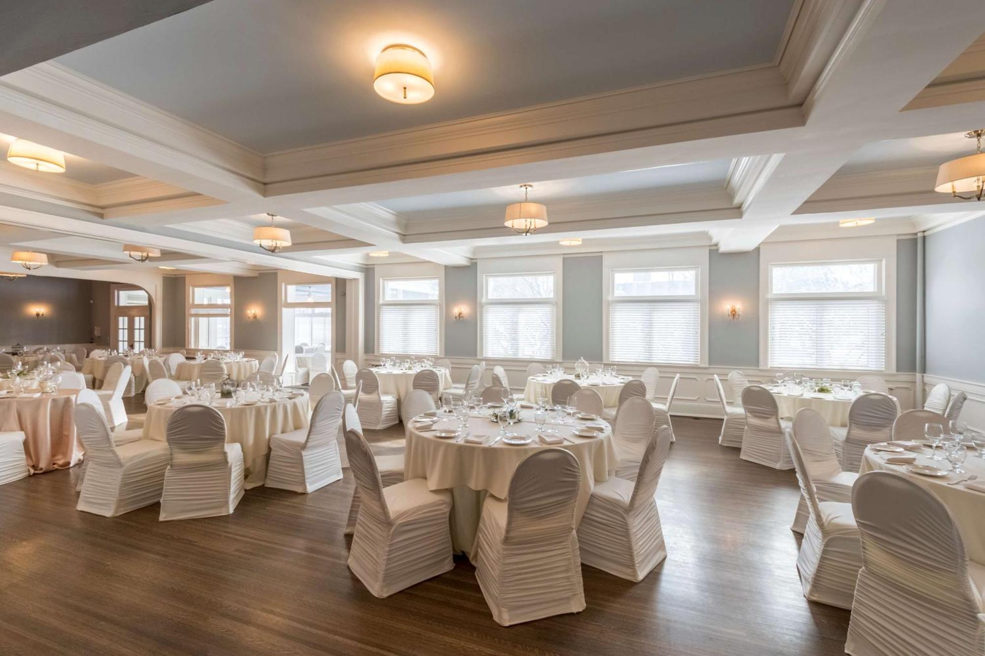 The Strathallan - A Doubletree By Hilton Рочестър Екстериор снимка